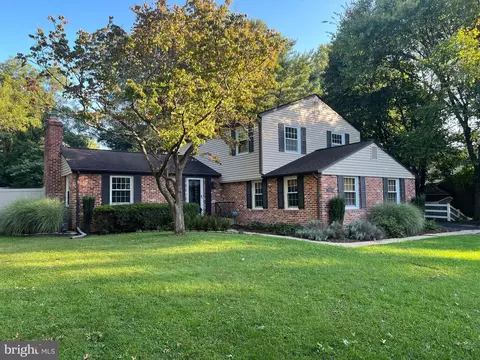 19213 Plummer Dr, Germantown, MD 20876