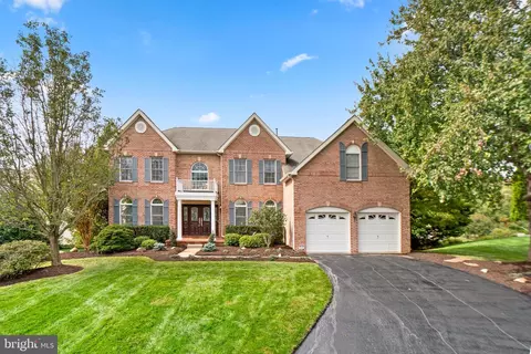 3805 Fox Valley Dr, Rockville, MD 20853