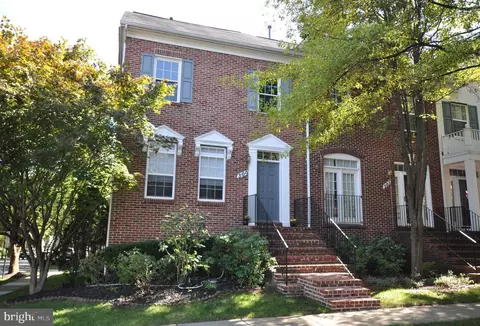 300 Ridgemont Ave, Rockville, MD 20850