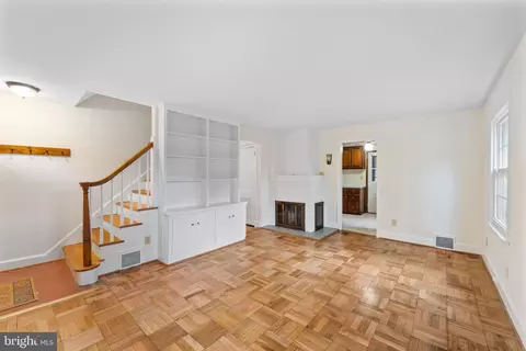 1201 Edmonston Dr, Rockville, MD 20851