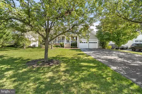 17226 Spates Hill Rd, Poolesville, MD 20837 photo 3