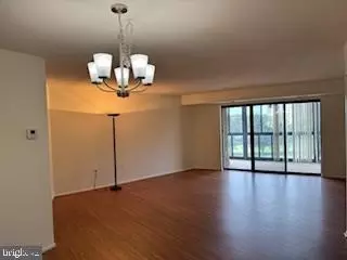 15100 Interlachen Dr #4-503, Silver Spring, MD 20906 photo 8