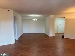 15100 Interlachen Dr #4-503, Silver Spring, MD 20906 photo 3