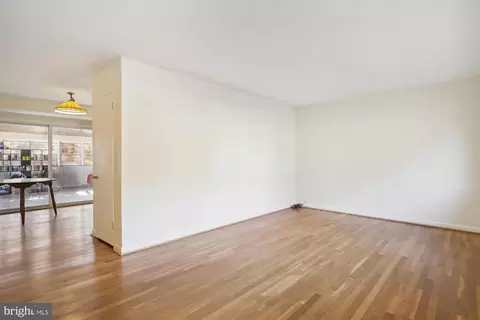 816 Orange Dr, Silver Spring, MD 20901 photo 9