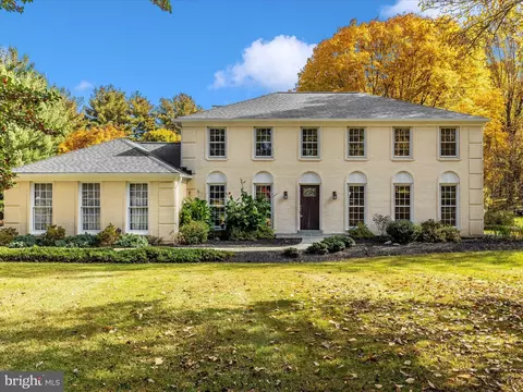 20801 Miracle Dr, Gaithersburg, MD 20882