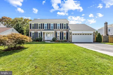 7726 Polara Pl, Derwood, MD 20855