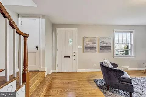 110 Granville Dr, Silver Spring, MD 20901 photo 2