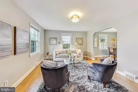 110 Granville Dr, Silver Spring, MD 20901 photo 3