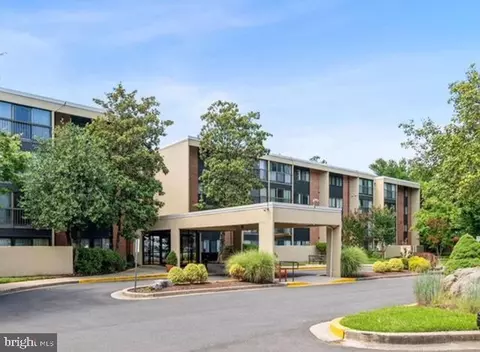2921 N Leisure World Blvd #1-223, Silver Spring, MD 20906
