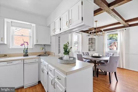 2704 Arvin St, Silver Spring, MD 20902 photo 10