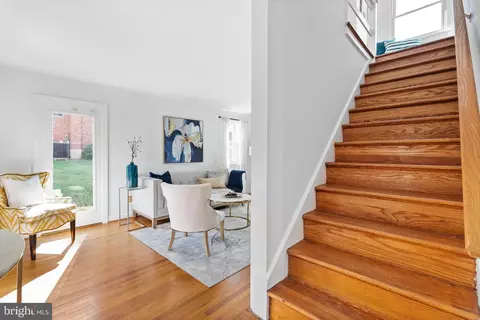 2704 Arvin St, Silver Spring, MD 20902 photo 3