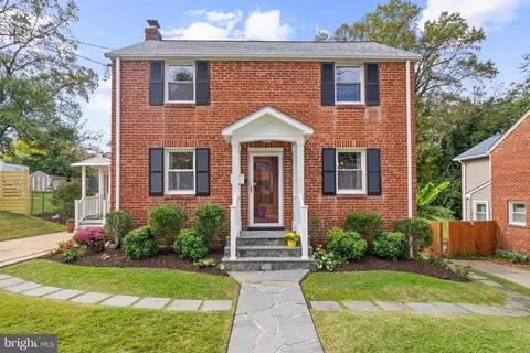 2704 Arvin St, Silver Spring, MD 20902