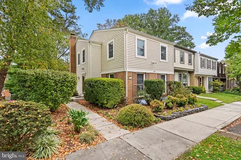 57 Oak Shade Rd, Gaithersburg, MD 20878