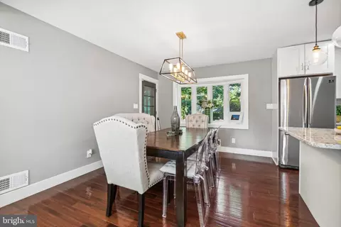 1128 Cresthaven Dr, Silver Spring, MD 20903 photo 12