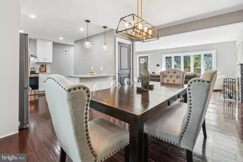 1128 Cresthaven Dr, Silver Spring, MD 20903 photo 13