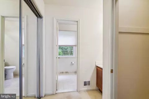 13225 Osterport Dr, Silver Spring, MD 20906 photo 31