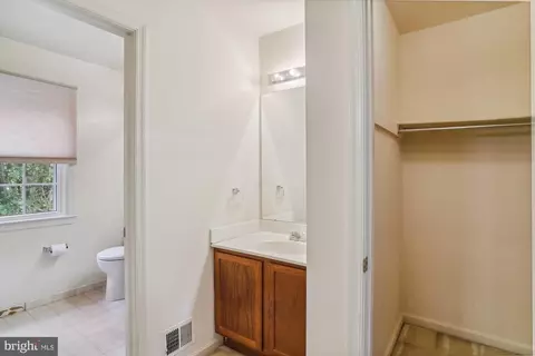 13225 Osterport Dr, Silver Spring, MD 20906 photo 33
