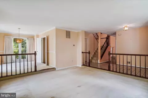 13225 Osterport Dr, Silver Spring, MD 20906 photo 9