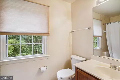 13225 Osterport Dr, Silver Spring, MD 20906 photo 32