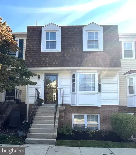 128 Barnsfield Ct #213, Gaithersburg, MD 20878