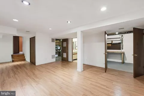 11616 Lovejoy St, Silver Spring, MD 20902 photo 50