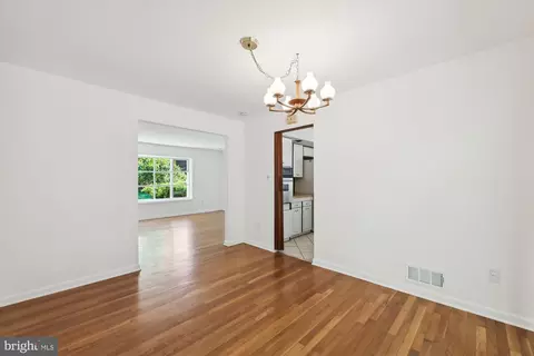 11616 Lovejoy St, Silver Spring, MD 20902 photo 11