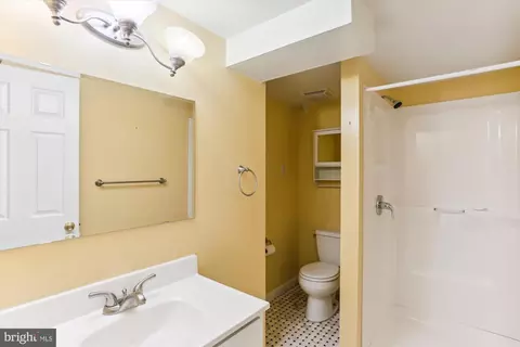 816 Olive Dr, Silver Spring, MD 20905 photo 41