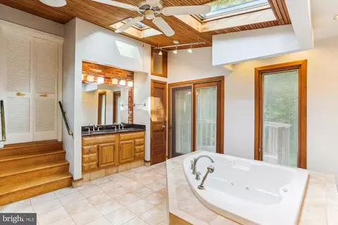 816 Olive Dr, Silver Spring, MD 20905 photo 28