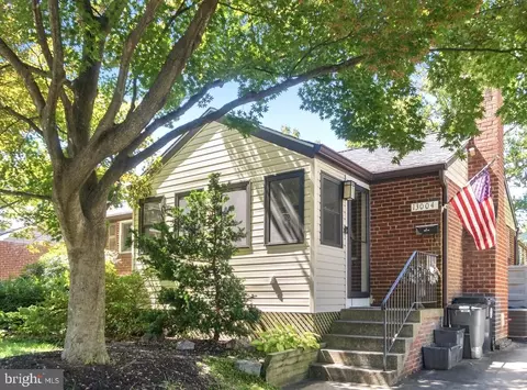 13004 Freeland Rd, Rockville, MD 20853