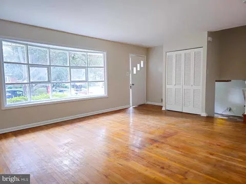 3903 Ilford Rd, Silver Spring, MD 20906 photo 3