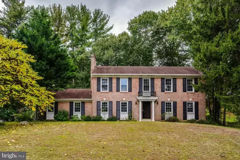 4601 Sunflower Dr, Rockville, MD 20853