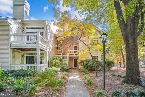 5920 Barbados #102, North Bethesda, MD 20852