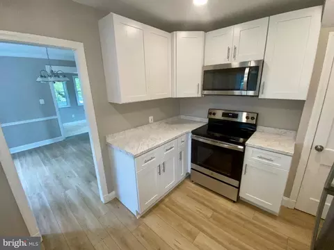 2113 Plyers Mill Rd, Silver Spring, MD 20902 photo 3