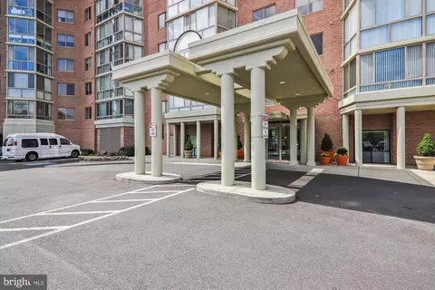 3200 N Leisure World Blvd N #719, Silver Spring, MD 20906