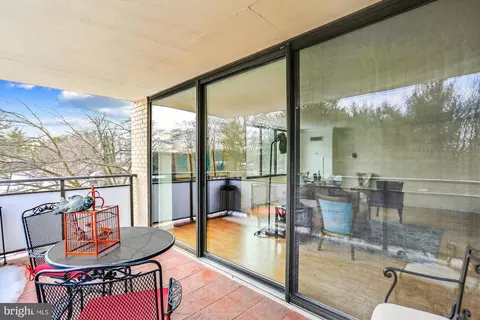 5225 Pooks Hill Rd #428S, Bethesda, MD 20814