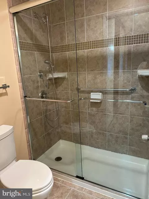 3500 Forest Edge Dr #15-3F, Silver Spring, MD 20906 photo 4