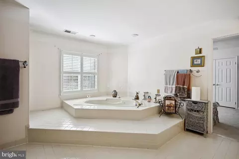11109 Willowbrook Dr, Potomac, MD 20854 photo 29