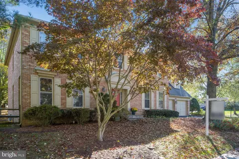 11109 Willowbrook Dr, Potomac, MD 20854 photo 3
