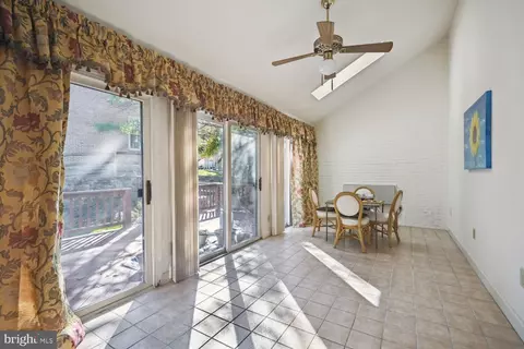 11109 Willowbrook Dr, Potomac, MD 20854 photo 19