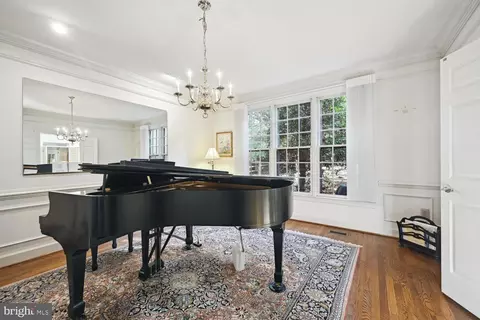11109 Willowbrook Dr, Potomac, MD 20854 photo 10