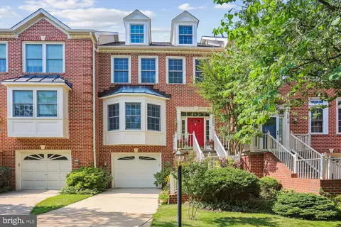 15821 Glacier Ct, North Potomac, MD 20878