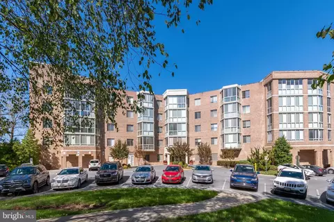 2904 N Leisure World Blvd #404, Silver Spring, MD 20906