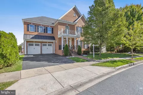 23309 Robin Song Dr, Clarksburg, MD 20871