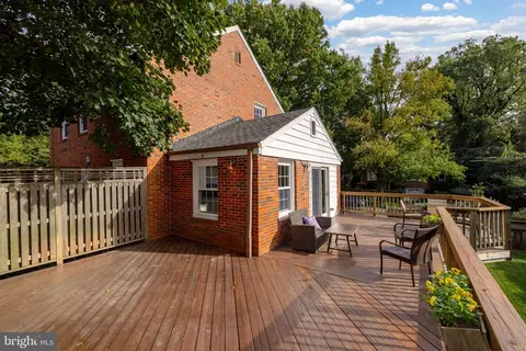 2001 Rookwood Rd, Silver Spring, MD 20910 photo 32