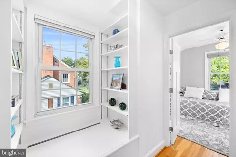 2001 Rookwood Rd, Silver Spring, MD 20910 photo 16