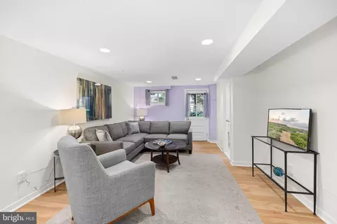 2001 Rookwood Rd, Silver Spring, MD 20910 photo 26