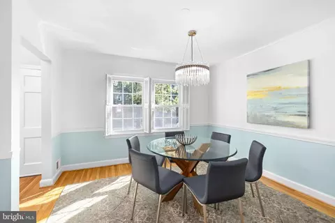 2001 Rookwood Rd, Silver Spring, MD 20910 photo 12