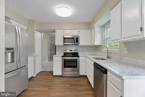 913 Pointer Ridge Dr, Gaithersburg, MD 20878 photo 18