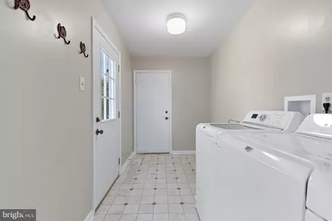 913 Pointer Ridge Dr, Gaithersburg, MD 20878 photo 25