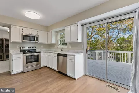 913 Pointer Ridge Dr, Gaithersburg, MD 20878 photo 19